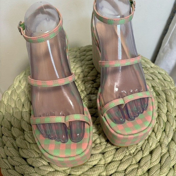 NEW Urban Outfitters UO Nora Strappy Green/Pink Plaid Platform Wedge Sandal - Picture 6 of 15